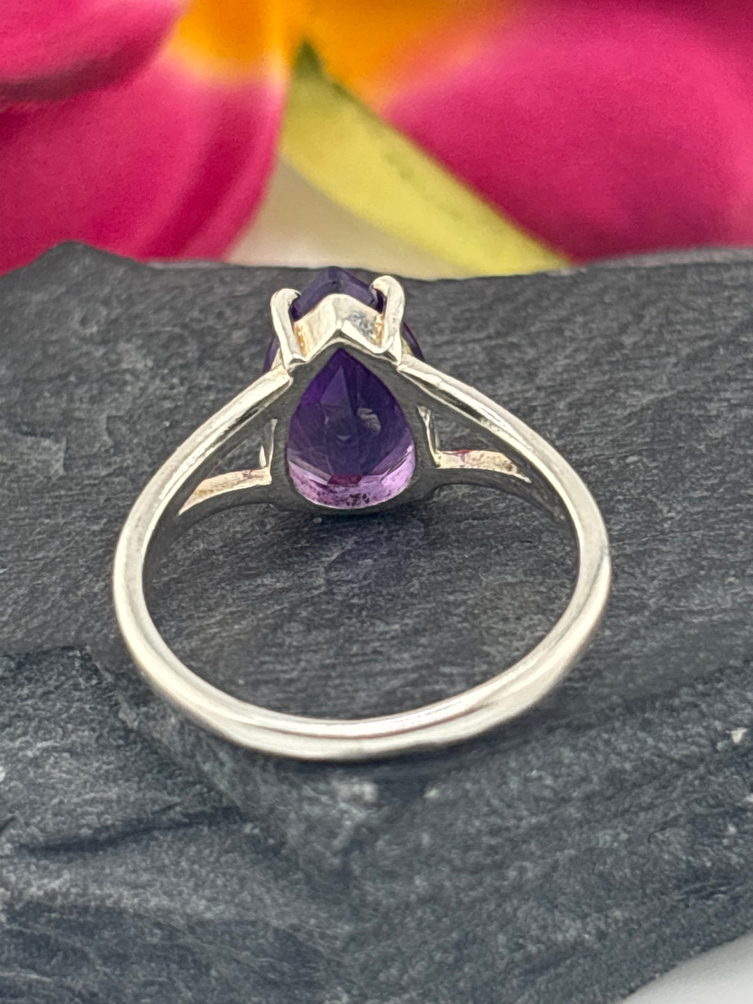 Amethyst Teardrop and 925 Sterling Silver Ring Size 8