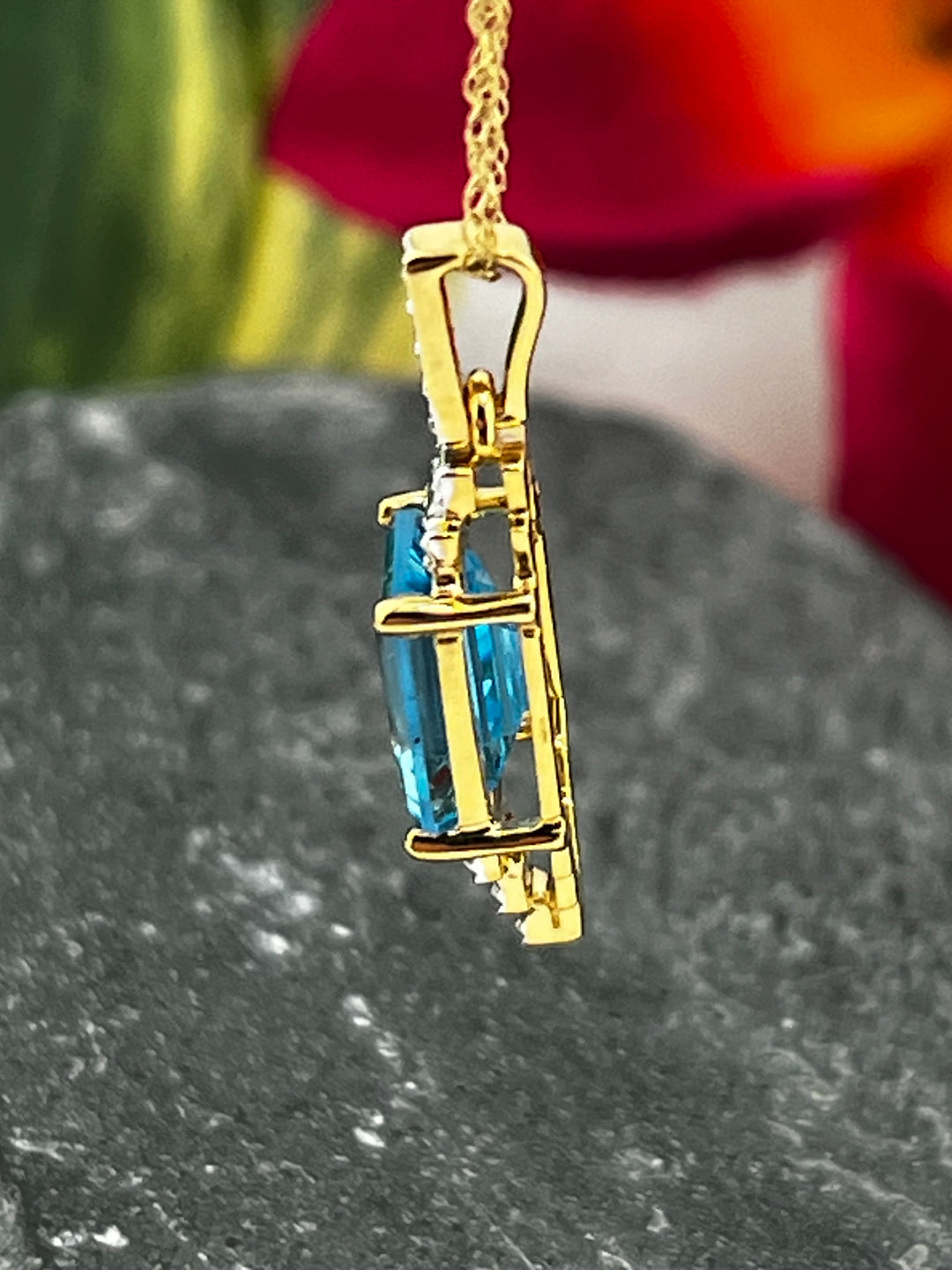 10K Gold Blue Topaz and Diamond Necklace