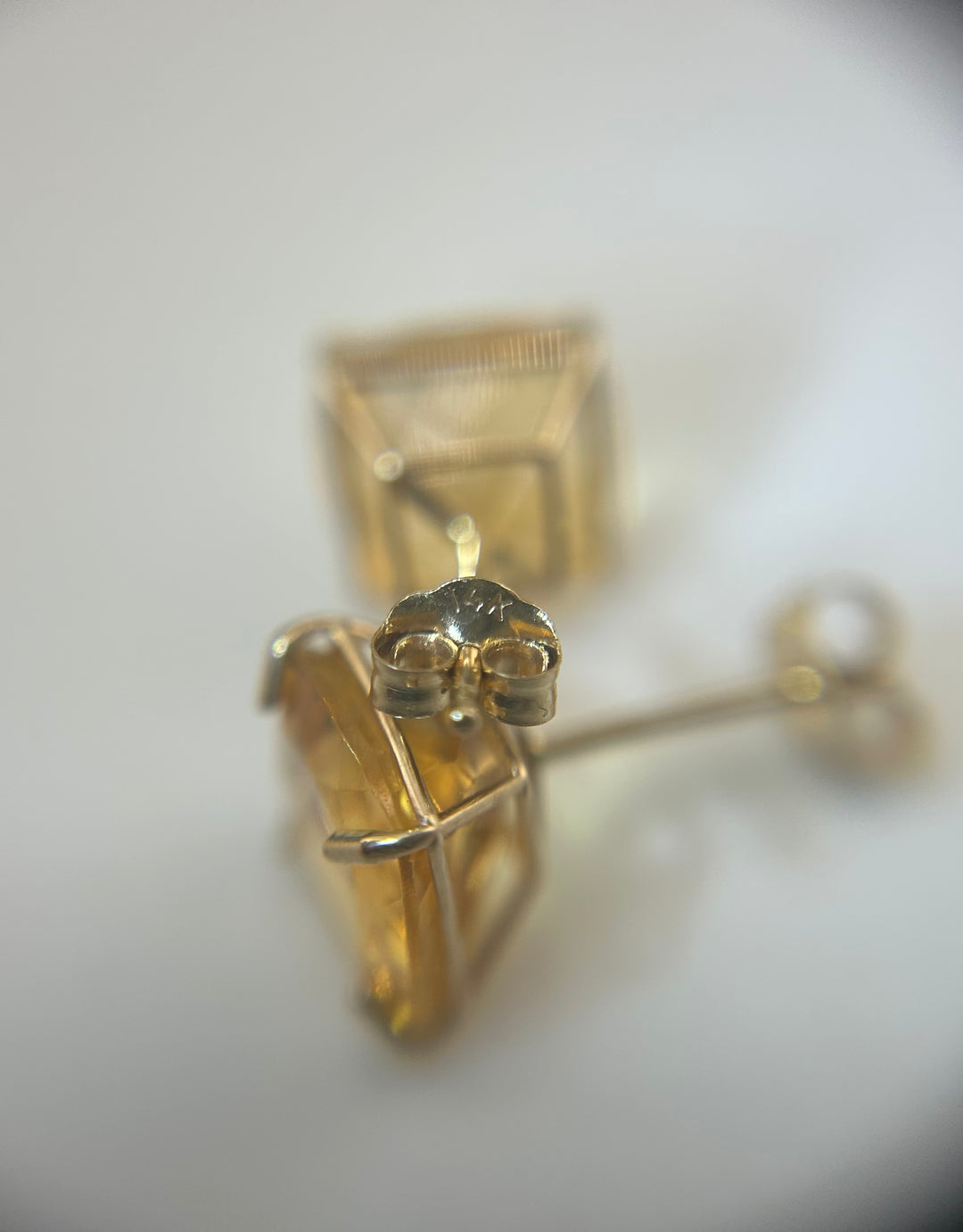 14K Gold Citrine 8mm Post-back Earrings