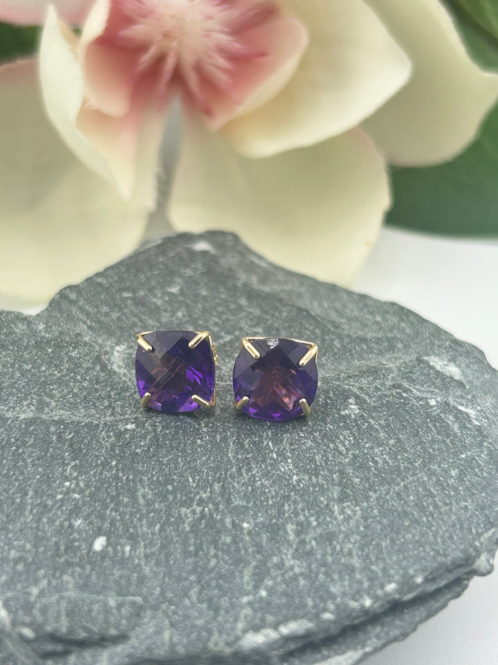 14K Gold Amethyst 8mm Post-back Earrings