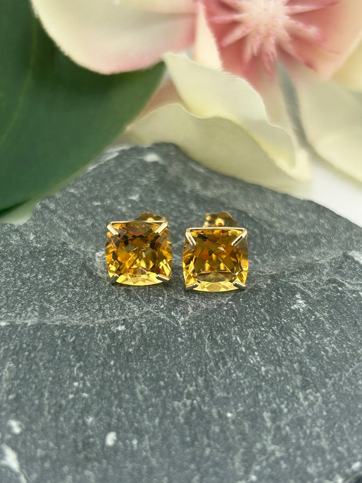 14K Gold Citrine 8mm Post-back Earrings