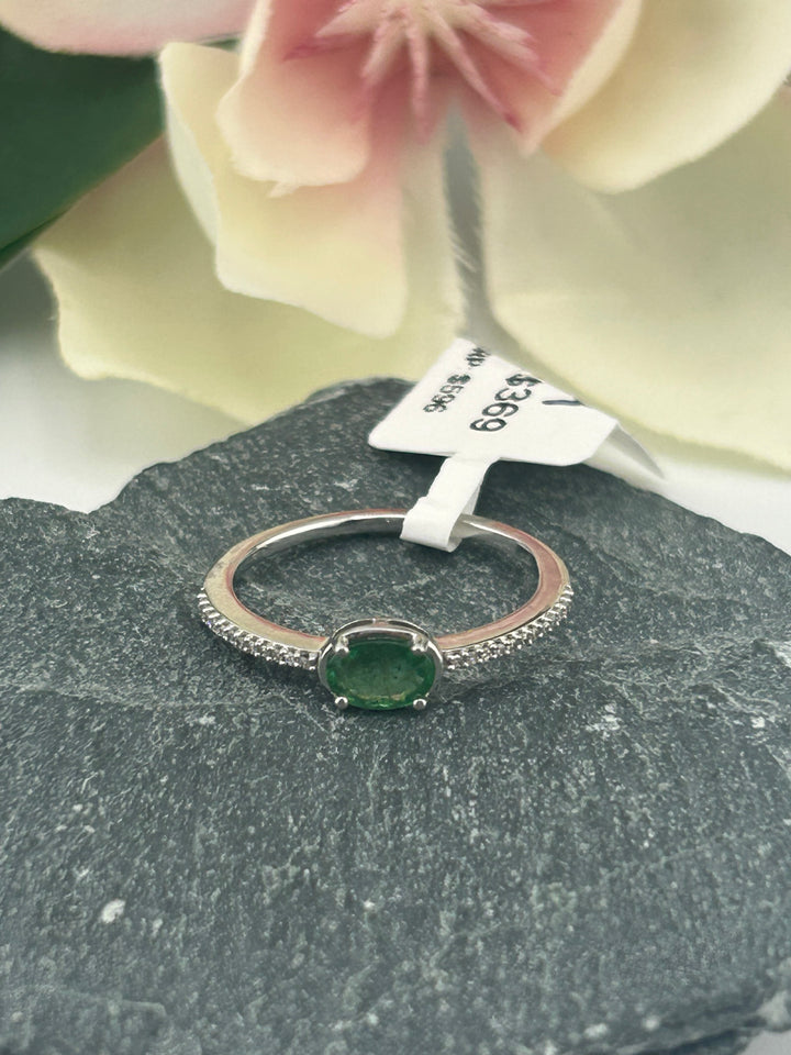 10K White Gold Diamond & Emerald Ring