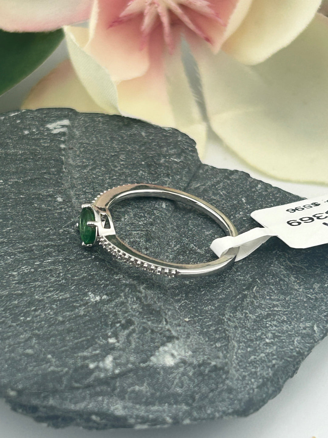 10K White Gold Diamond & Emerald Ring