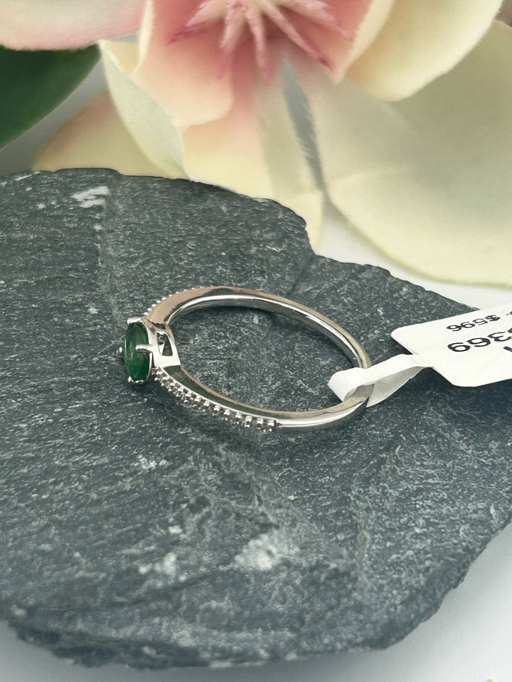 10K White Gold Diamond & Emerald Ring
