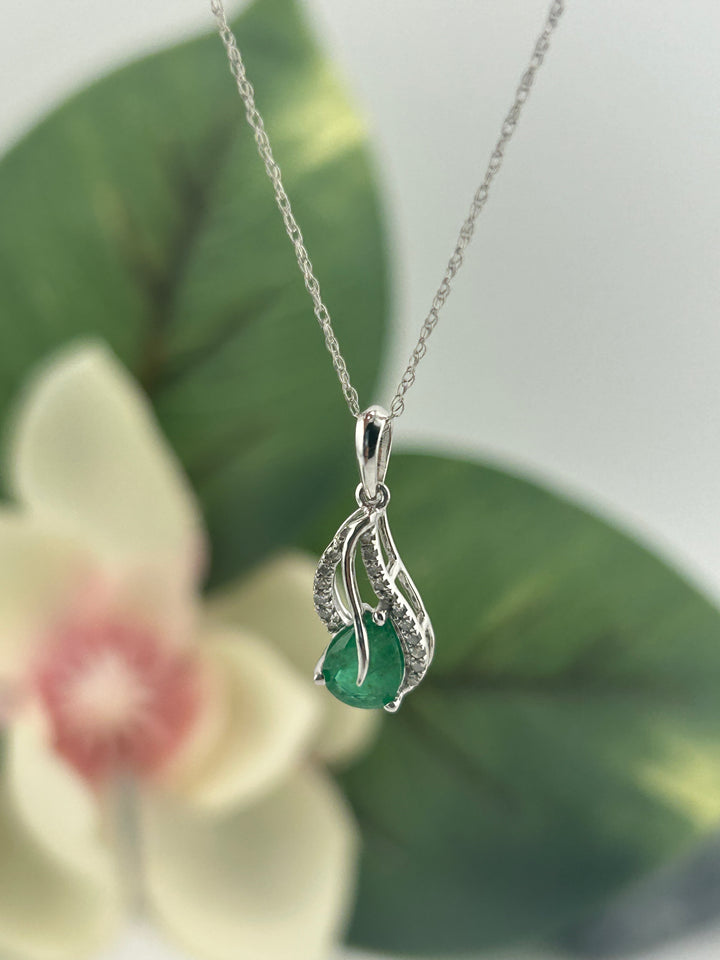 10K White Gold Diamond & Emerald Necklace