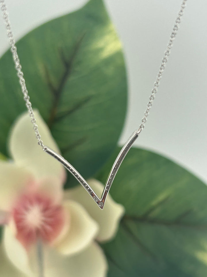 10K White Gold Diamond Necklace