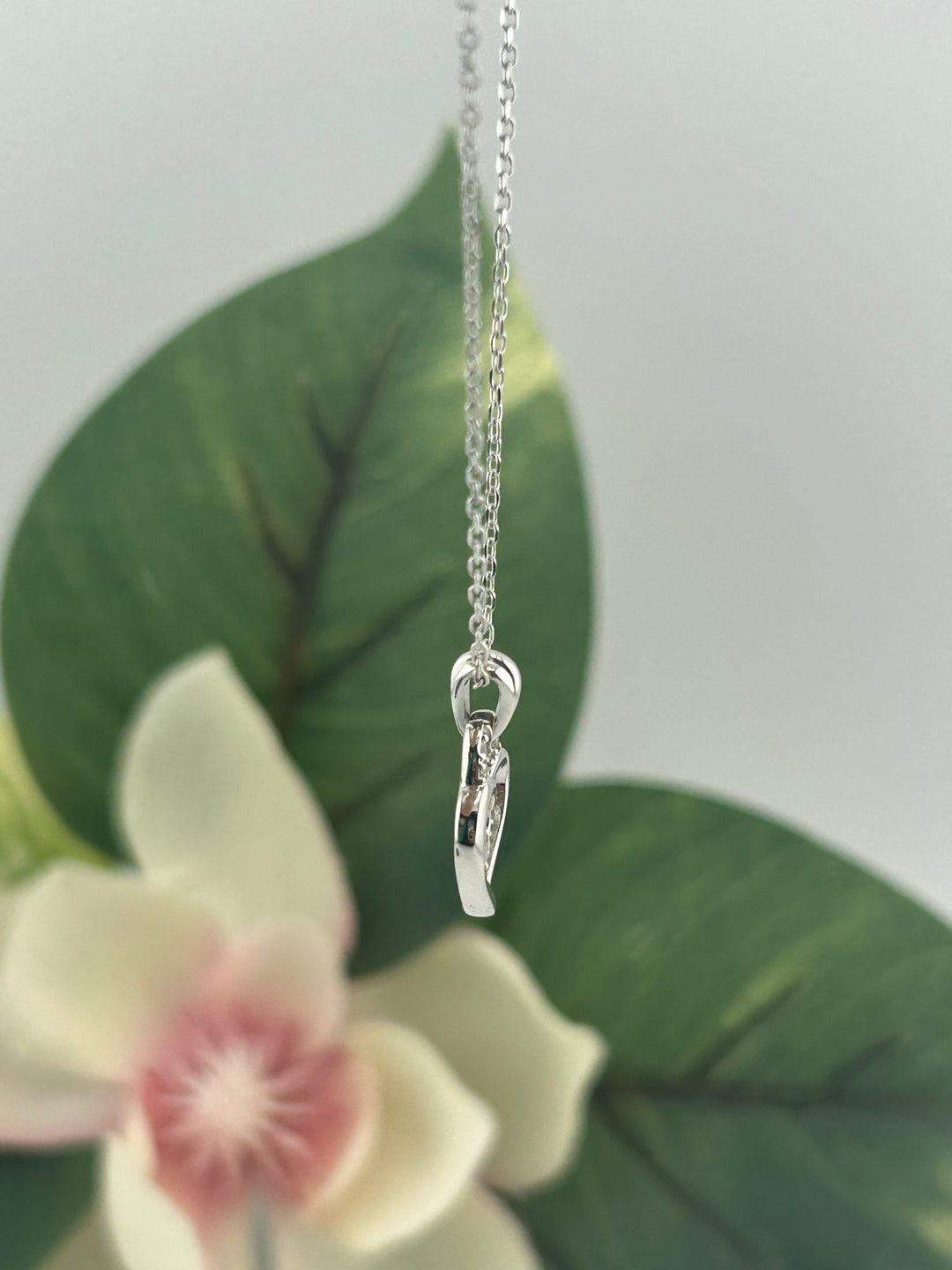 10K White Gold Diamond Heart Necklace