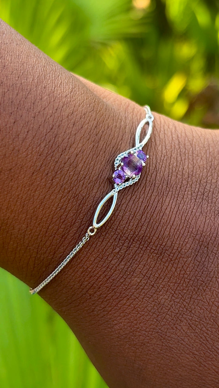 Jewelry Vault Reveal Bracelet (Single Tier)