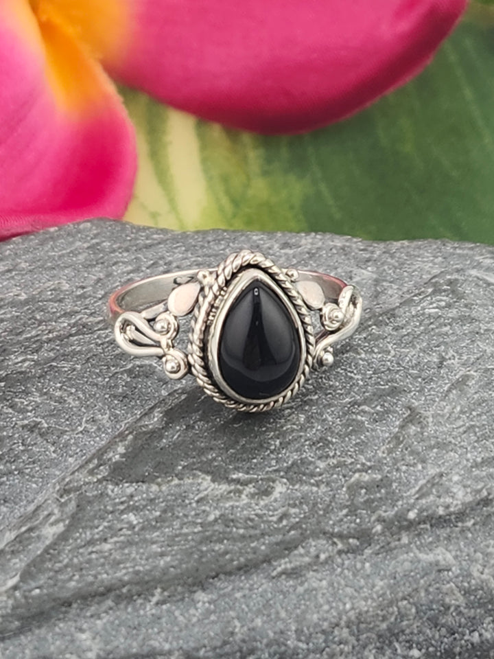 Black Onyx and 925 Sterling Silver Ring - Size 6.25