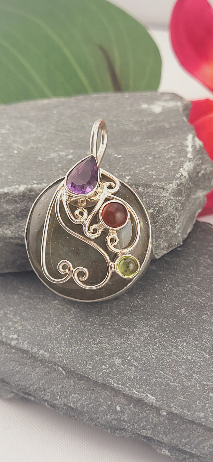 Labradorite, Amethyst, Carnelian,and Peridot Bali sterling silver 925 pendant