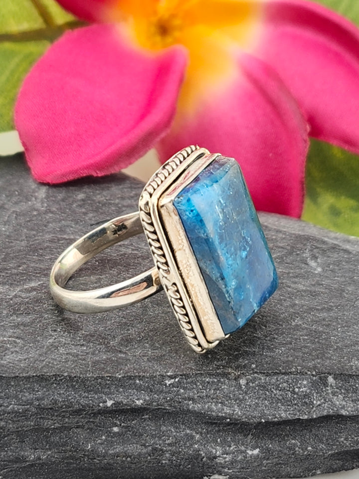 Apatite & 925 Sterling Silver Ring Size 7