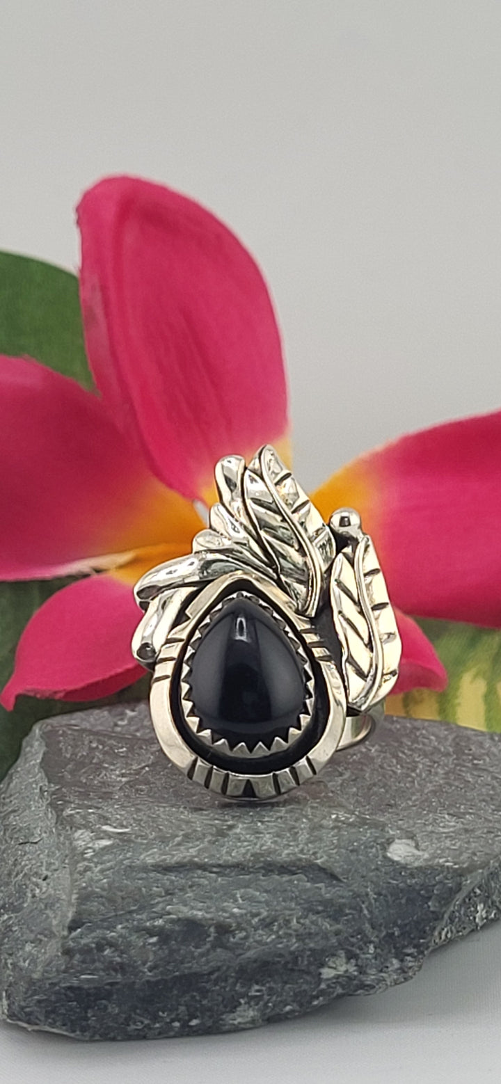 Onyx Teardrop & 925 Sterling Silver Leafs Ring Size 6