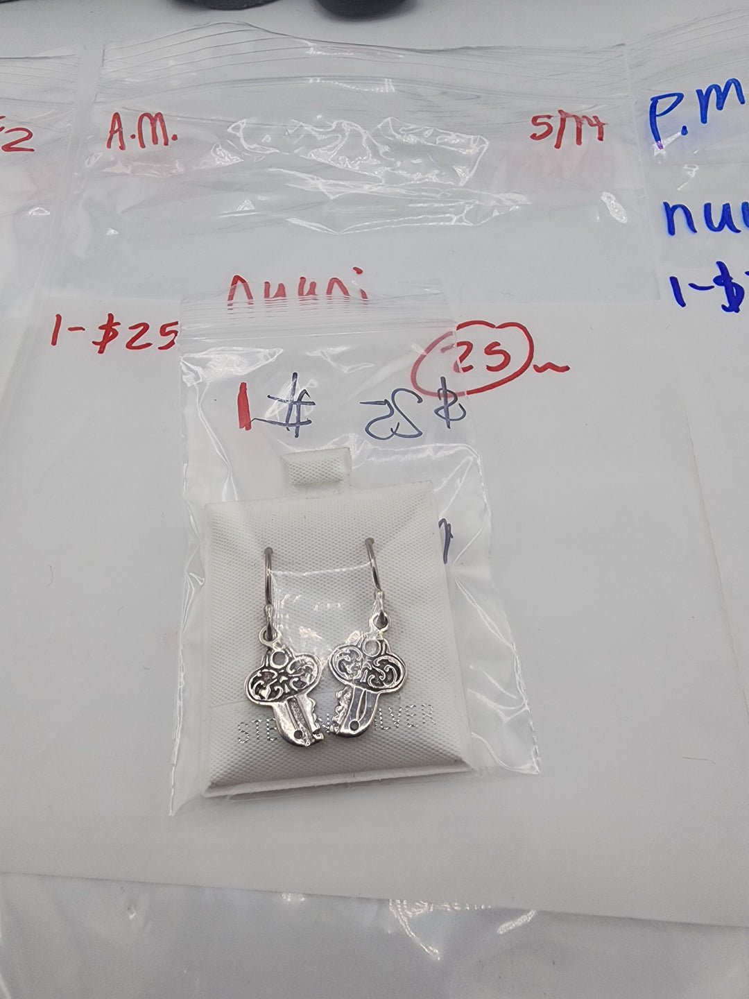 Nuuni - 5/14/26 - 1 925 Sterling Silver Items