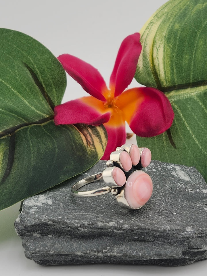 Queen Conch Paw Ring Size 9.25