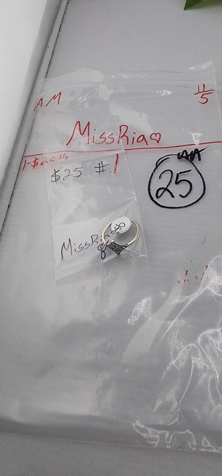 AM SHOW 48HR RESERVED FOR: MissRia💙 - 11/5/2025 FL tiktok Live Show - 1 Sterling Silver Items
