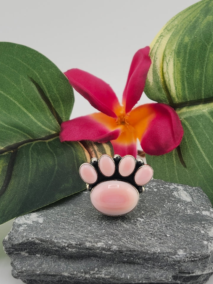 Queen Conch Paw Ring Size 7