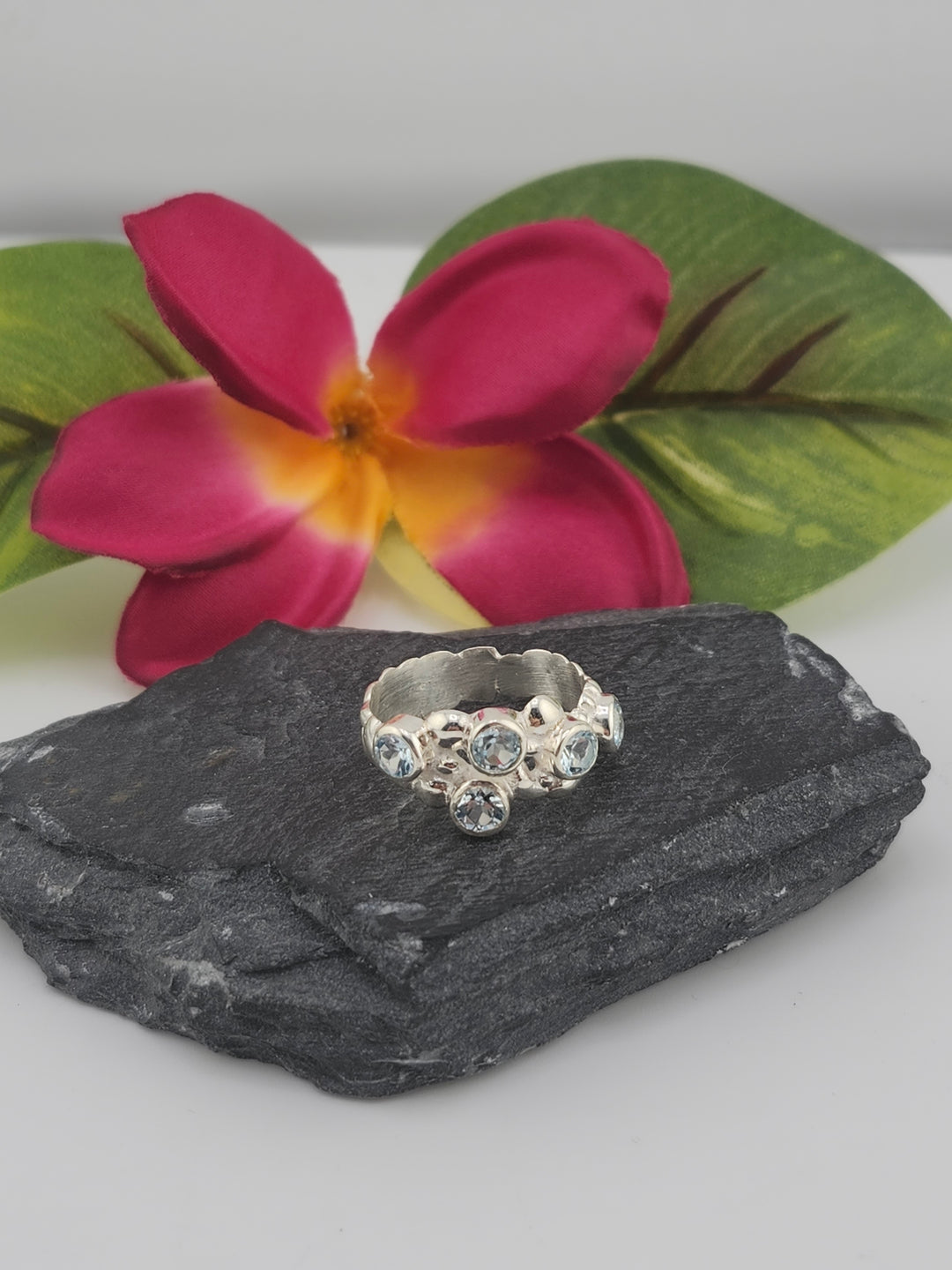 Moonstone and 925 Sterling Silver Ring