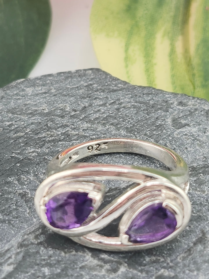 Amethyst and 925 Sterling Silver Ring - Size 7.5