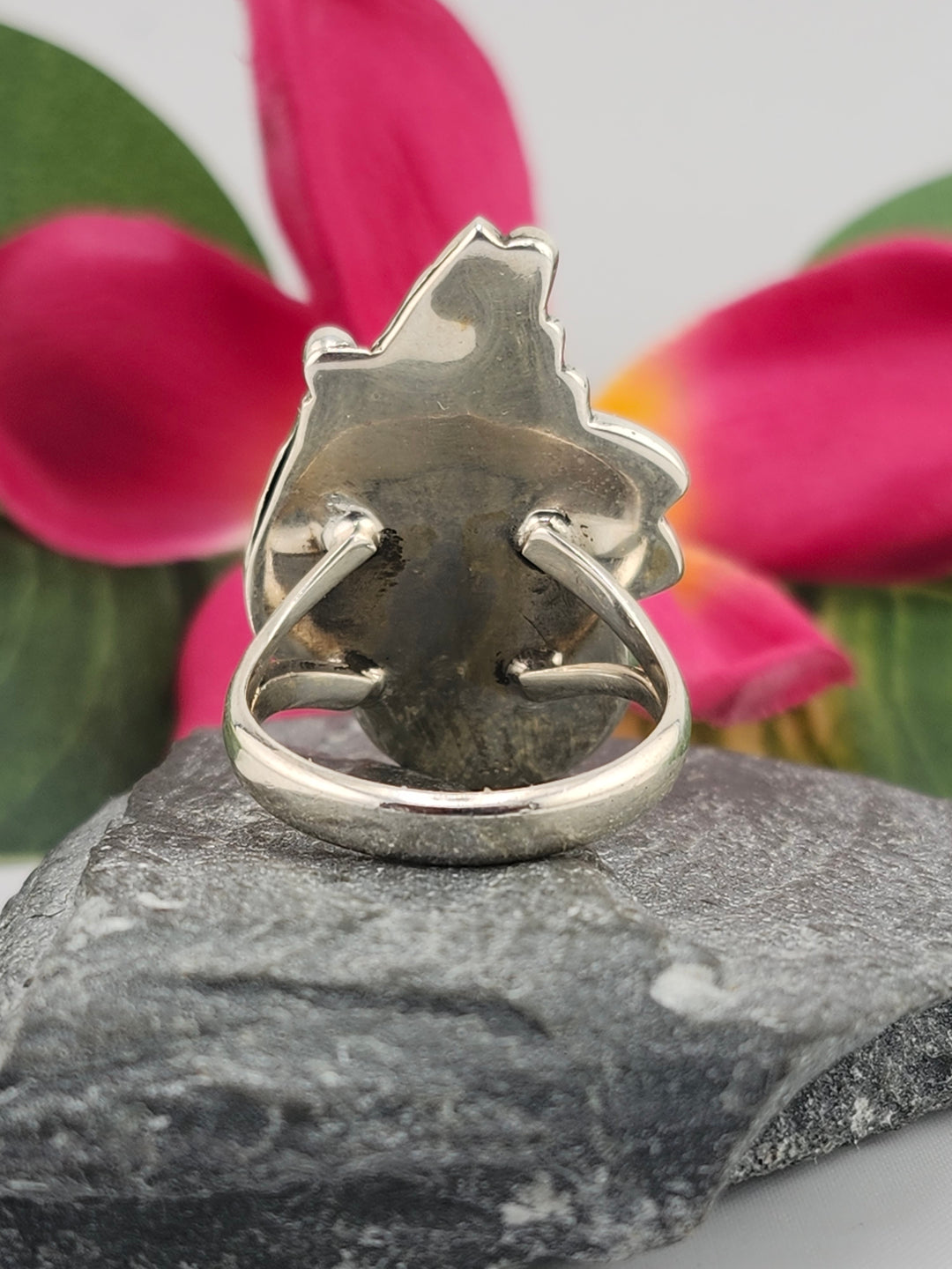 Charoite Teardrop & 925 Sterling Silver Leafs Ring Size 9