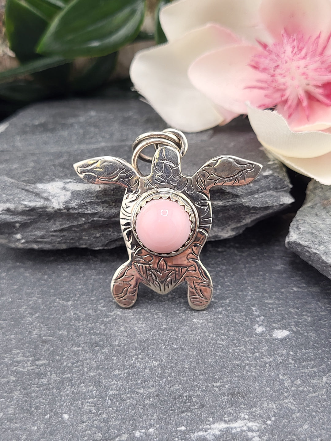 Queen Conch Turtle Pendant