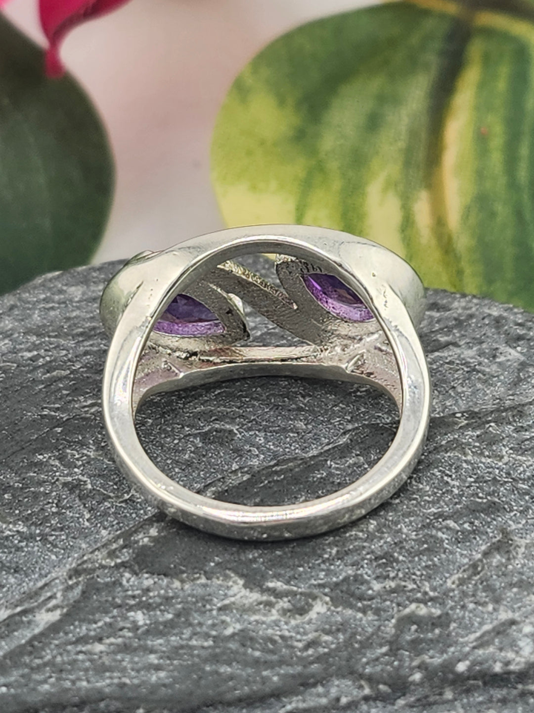 Amethyst and 925 Sterling Silver Ring - Size 7.5