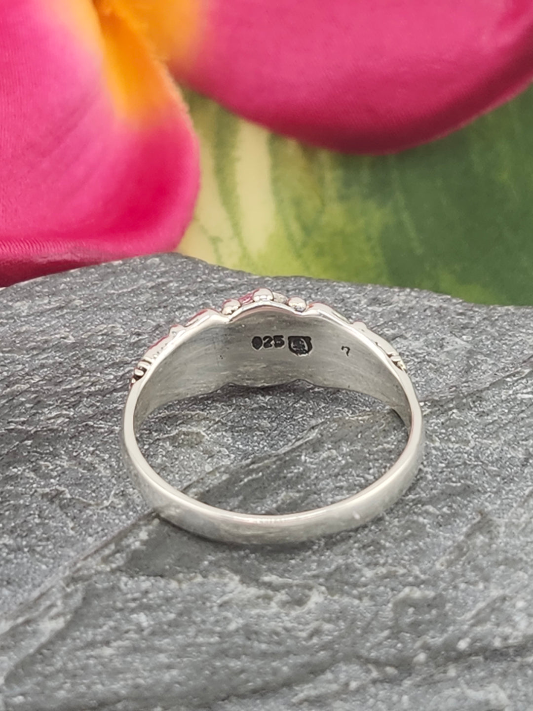 Black Onyx and 925 Sterling Silver Ring - Size 7