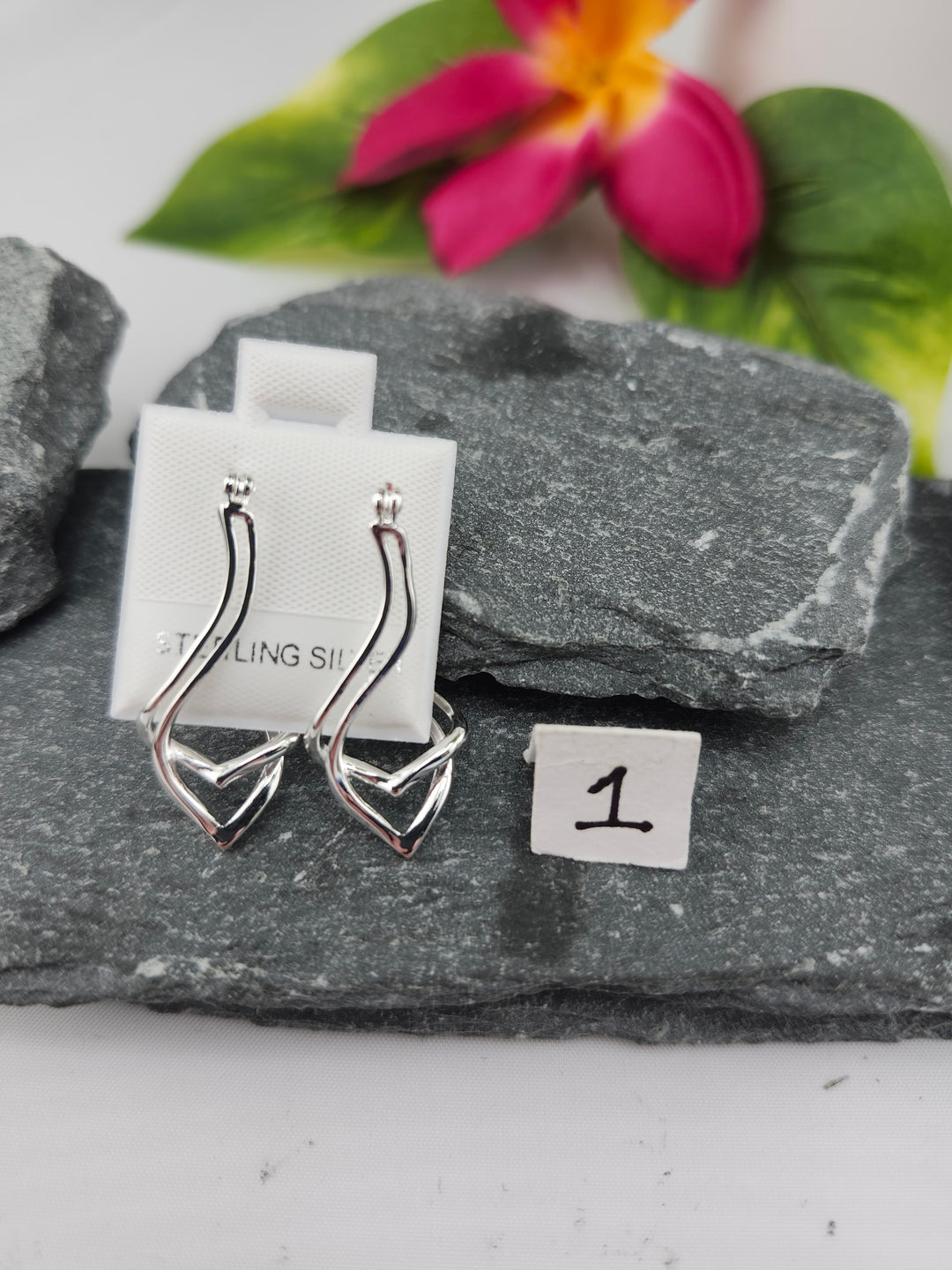 RESERVED FOR:  nmchica -11/20/2024 - 1 Sterling Silver Items
