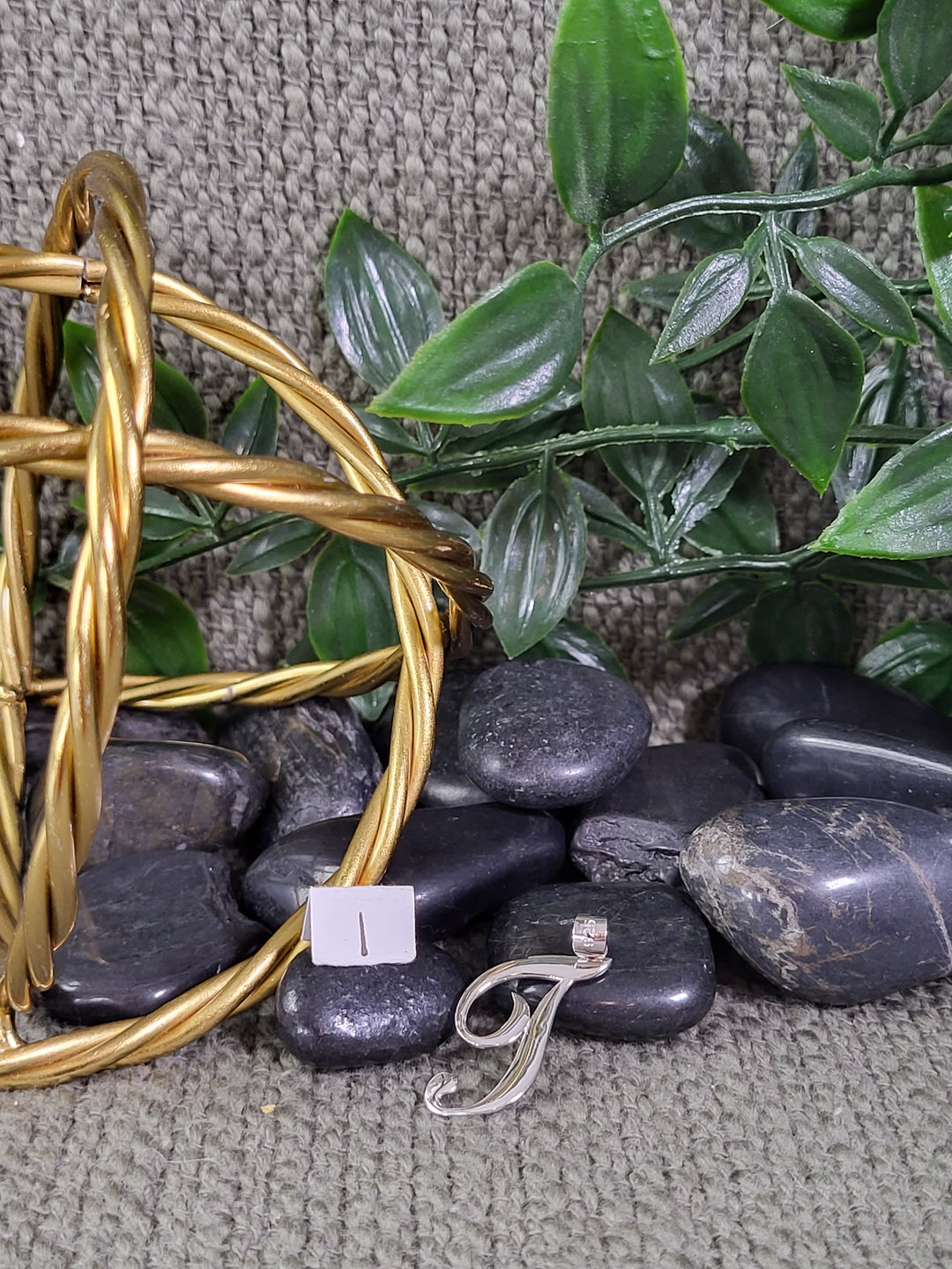 RESERVED FOR: Tammy V 8/23/24- 1 Sterling Silver Items