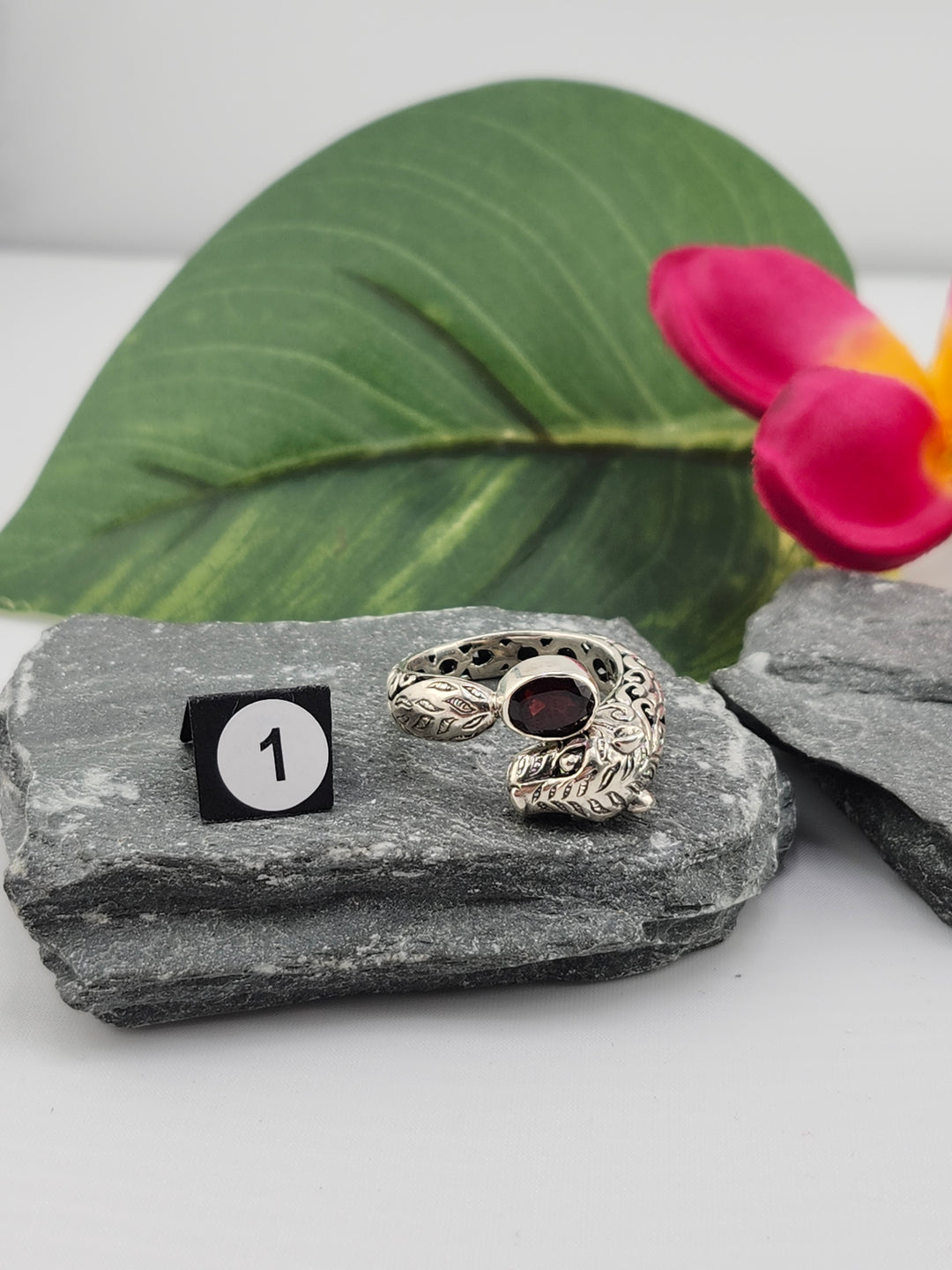 RESERVED FOR: Shadowknight884 - 2/4/2025 A.M Show - 1 Sterling Silver Items