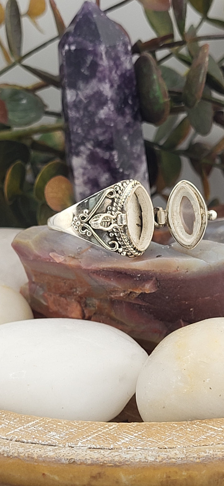 Rose Quartz & 925 Sterling Silver Lockett Ring Size 10