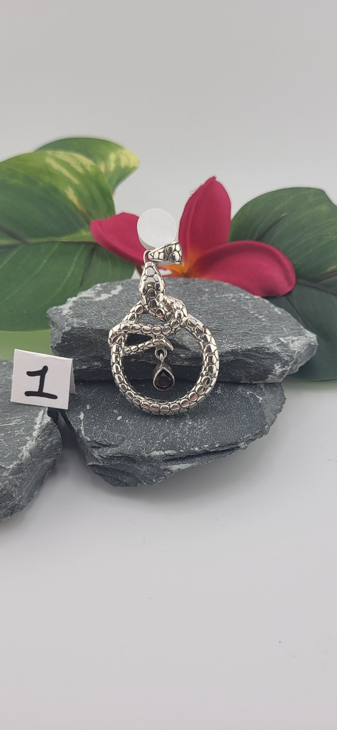 RESERVED FOR:  Cesar (Vault) -11/29/2024 - 1 Sterling Silver Items