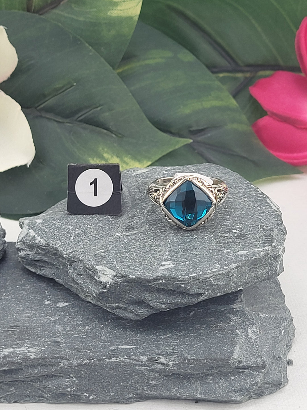 RESERVED FOR: Lindaharlow 1/5/2025 - 1 Sterling Silver Items