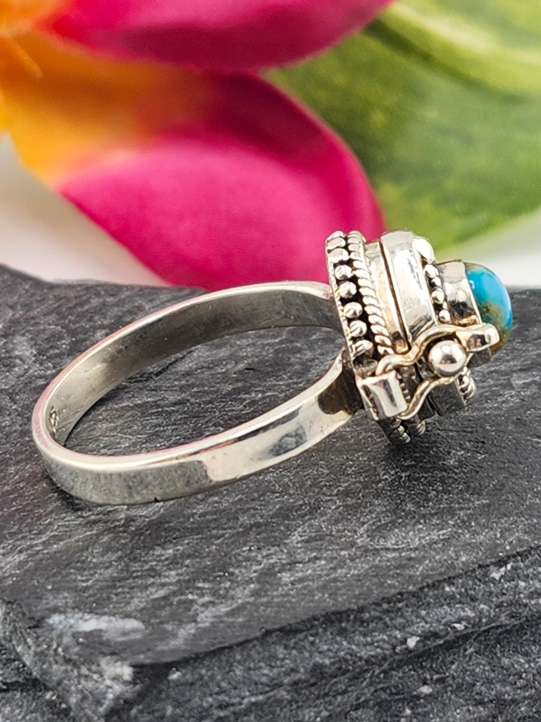 Kingman Turquoise and 925 Sterling Silver Locket Ring - Size 10