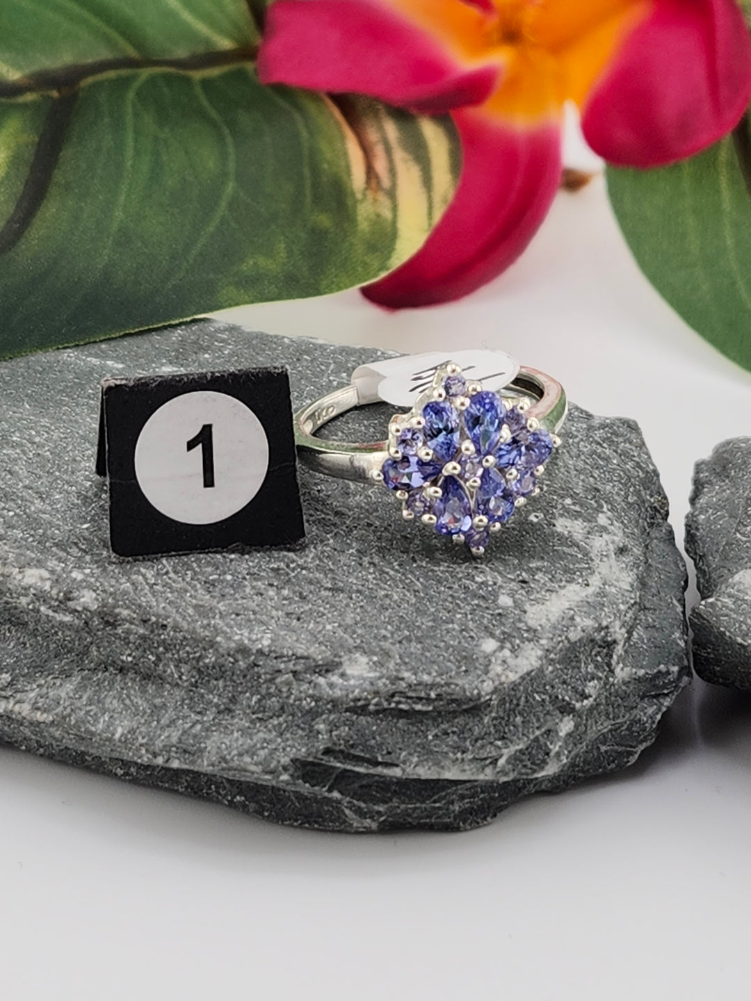 RESERVED FOR: jjcoool - 1/21/2025 AM Show - 1 Sterling Silver Item