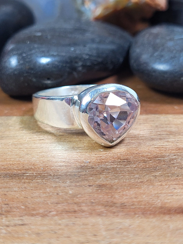 Natural Kunzite Ring 925 Sterling Silver Size 6 1/2