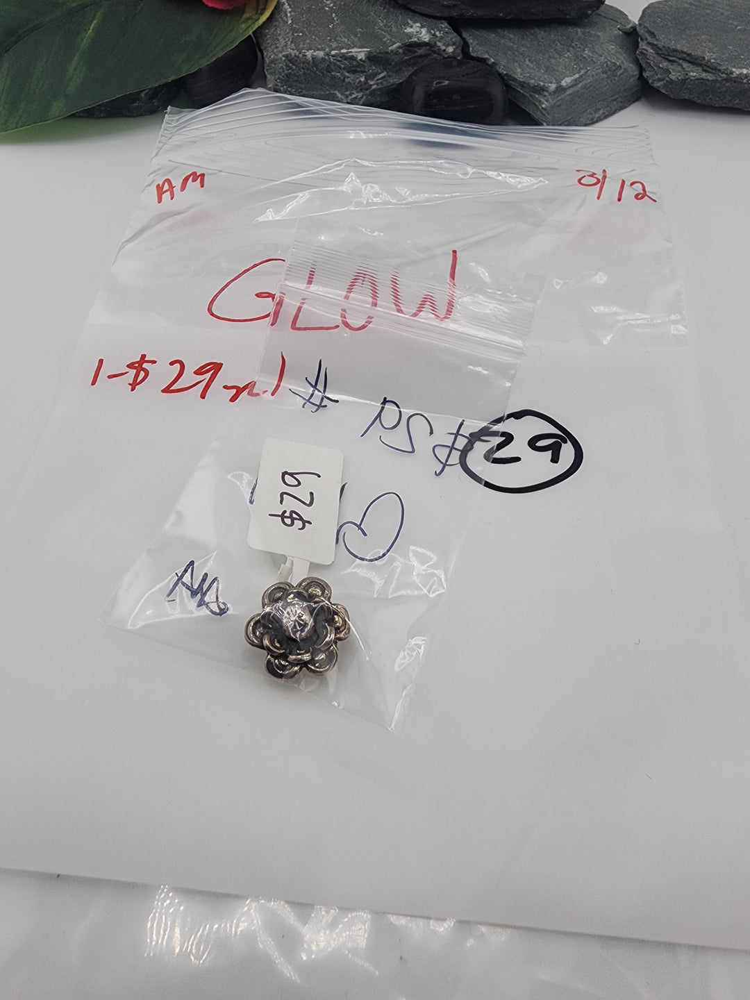 GLOW - 3.12.26 - 1 925 Sterling Silver Items