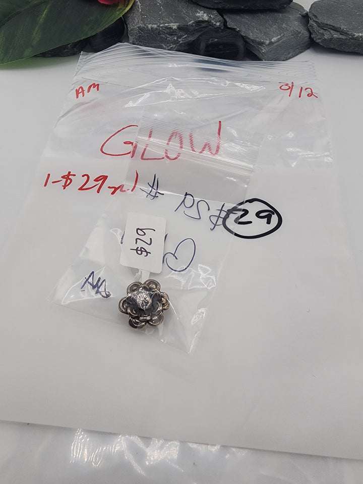 GLOW - 3.12.26 - 1 925 Sterling Silver Items