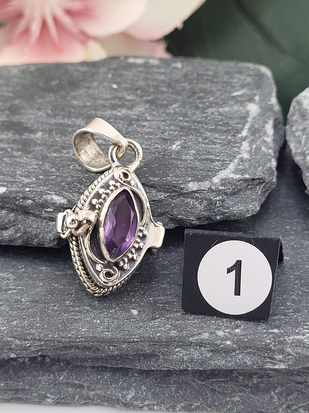 RESERVED FOR: Kayla (CS) - 1/28/2025 - 1 Sterling Silver Item
