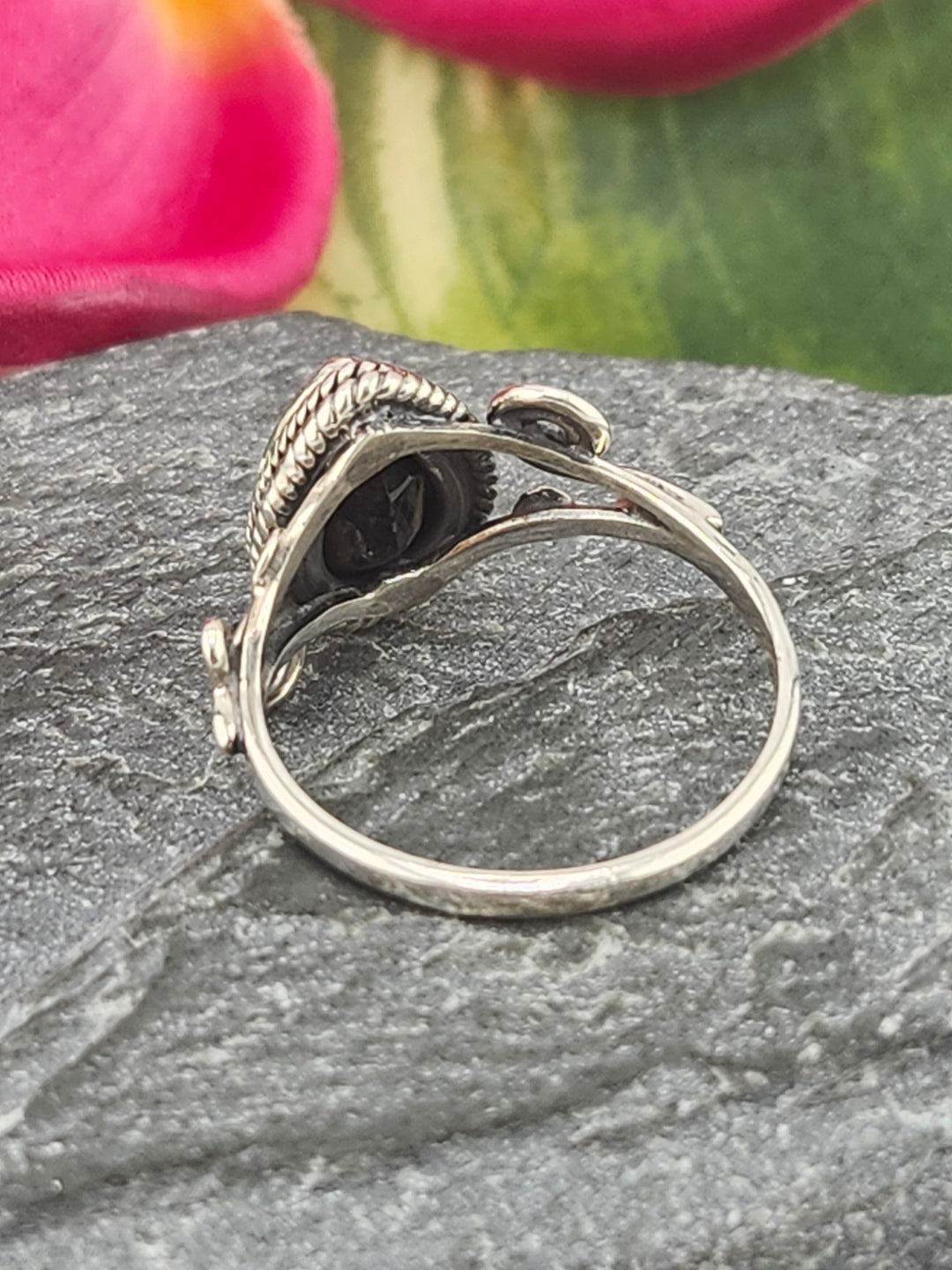 Black Onyx and 925 Sterling Silver Ring - Size 6