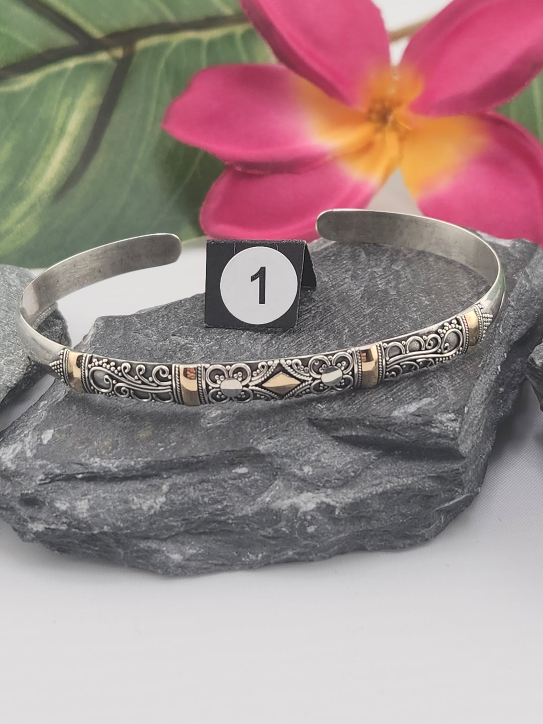 RESERVED FOR: Leslie S - 1/30/2025 AM Show - 1 Sterling Silver Item