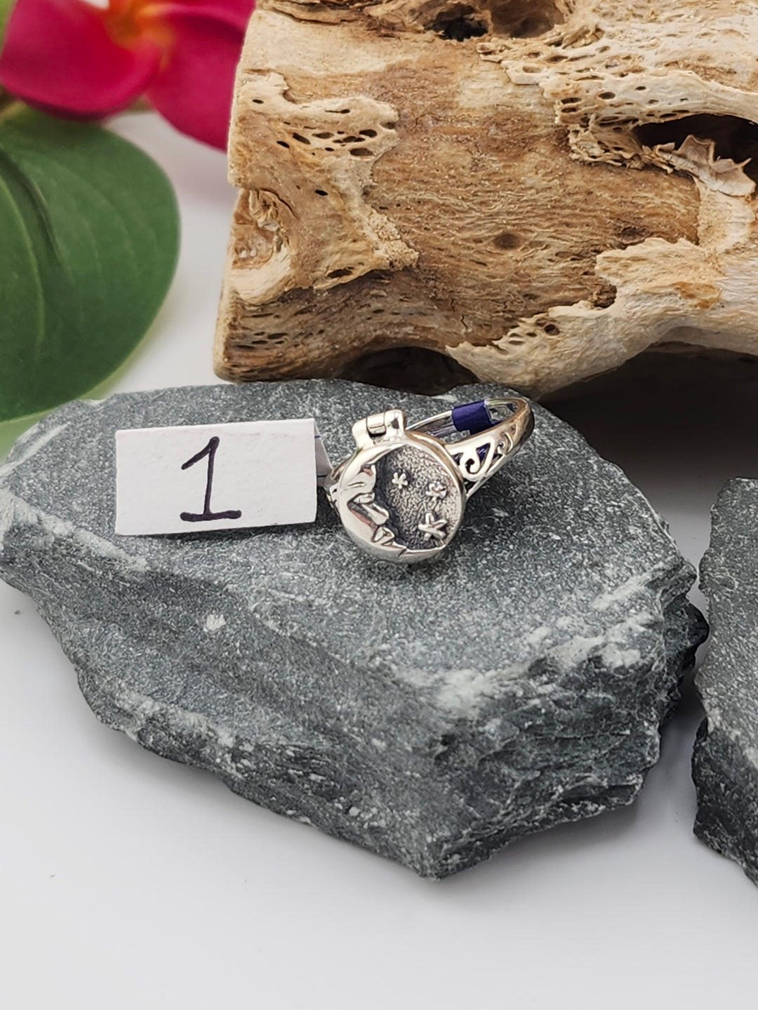 RESERVED FOR: Tina Salas-12/12/2024 - 1 Sterling Silver Items