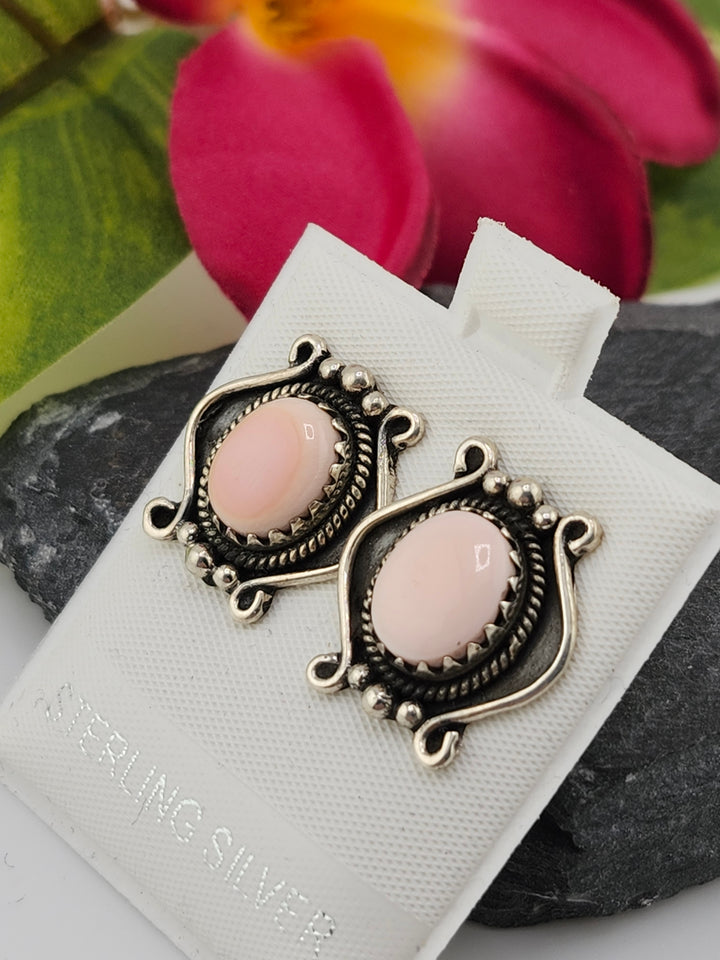 Queen Conch Stud 925 Sterling Silver Earrings