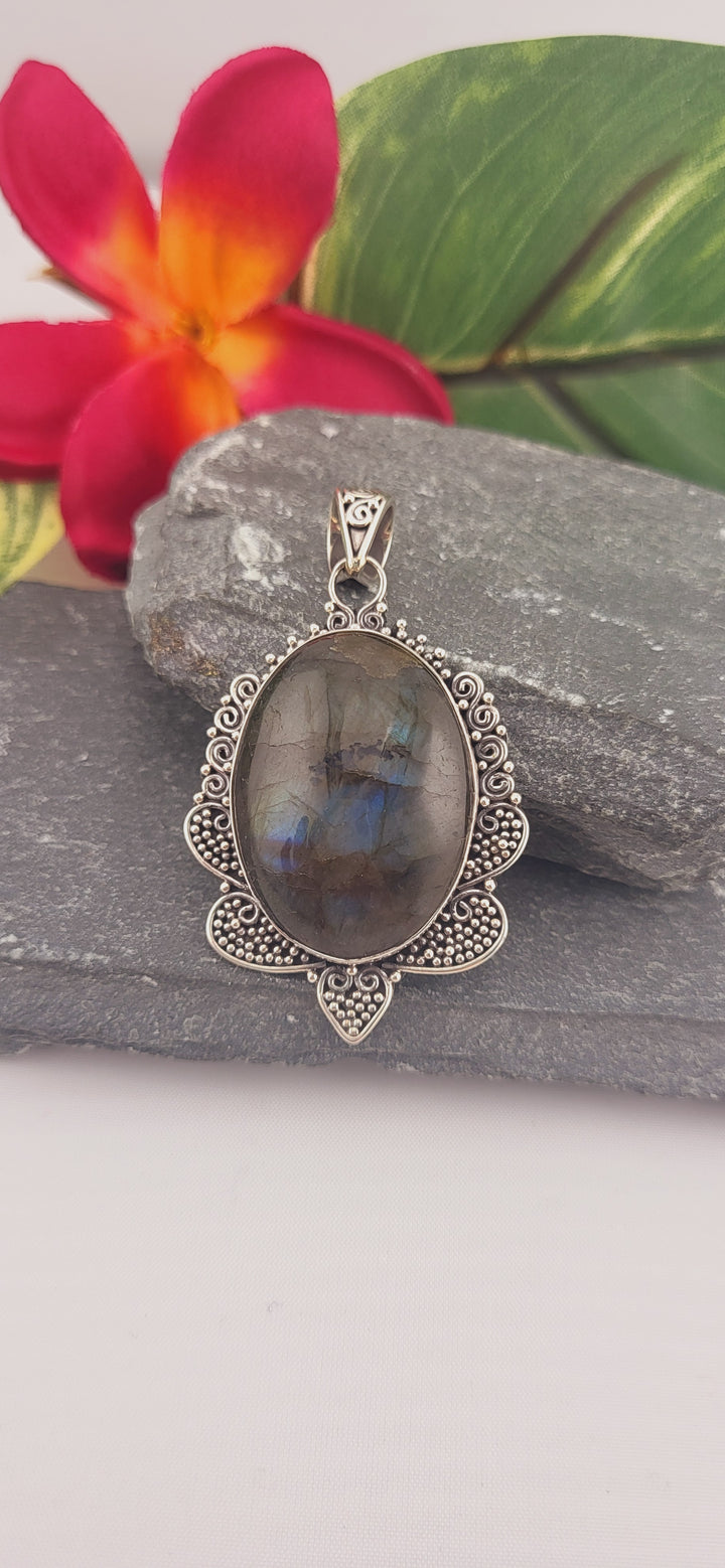 Labradorite Bali sterling silver 925 pendant