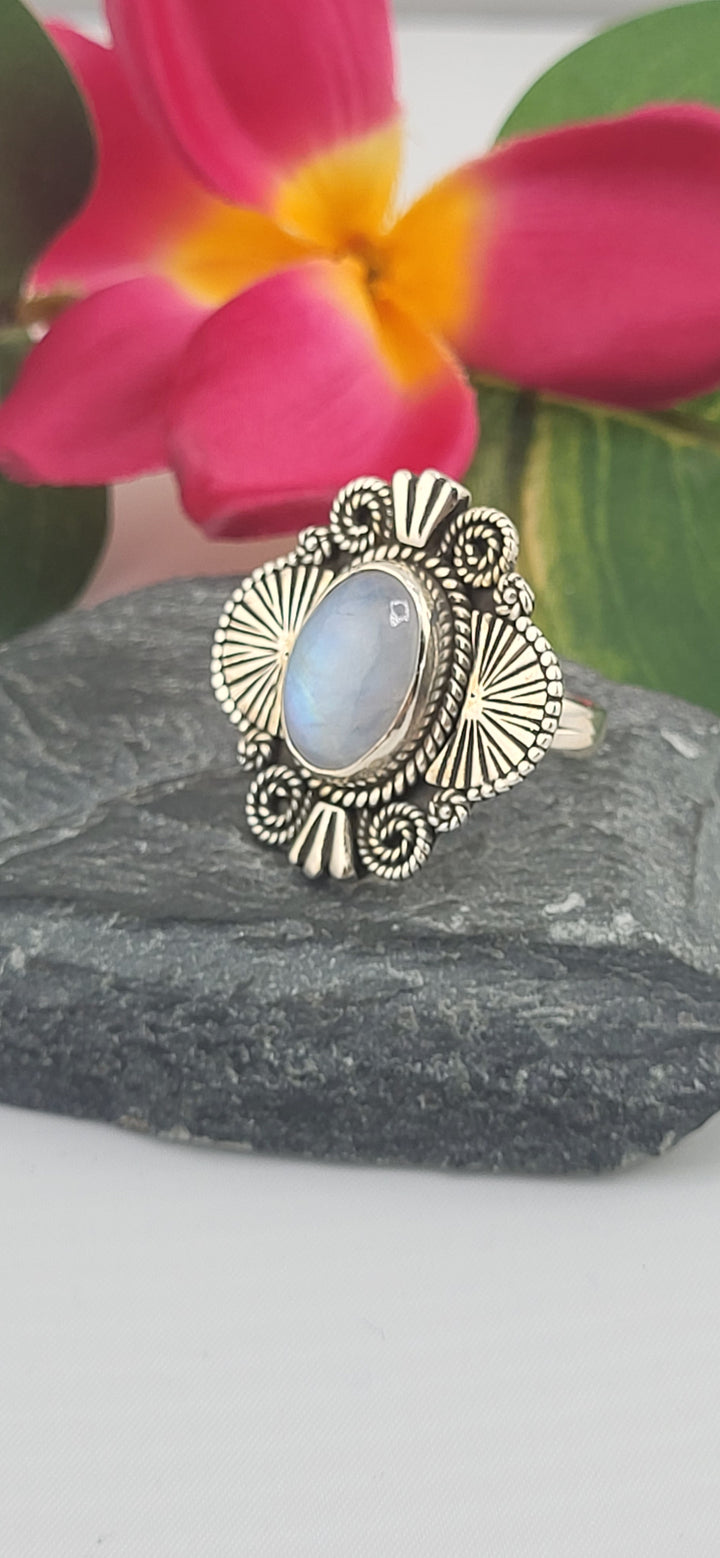 Moonstone and 925 Sterling Silver Ring Size 6