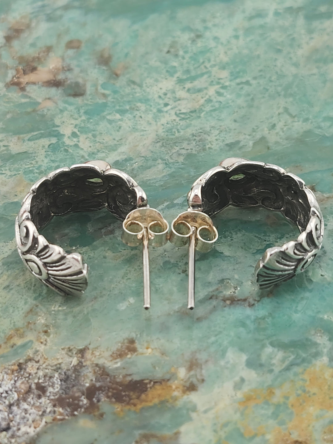 Bali 925 Sterling Silver/18k and Peridot Stud Hoop Earrings