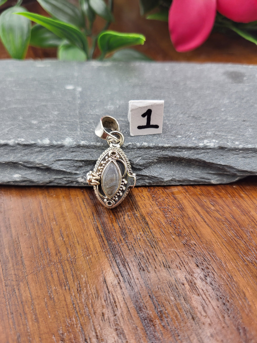 RESERVED FOR:  Cassandra taber -10/20/2024 - 1 Sterling Silver Items