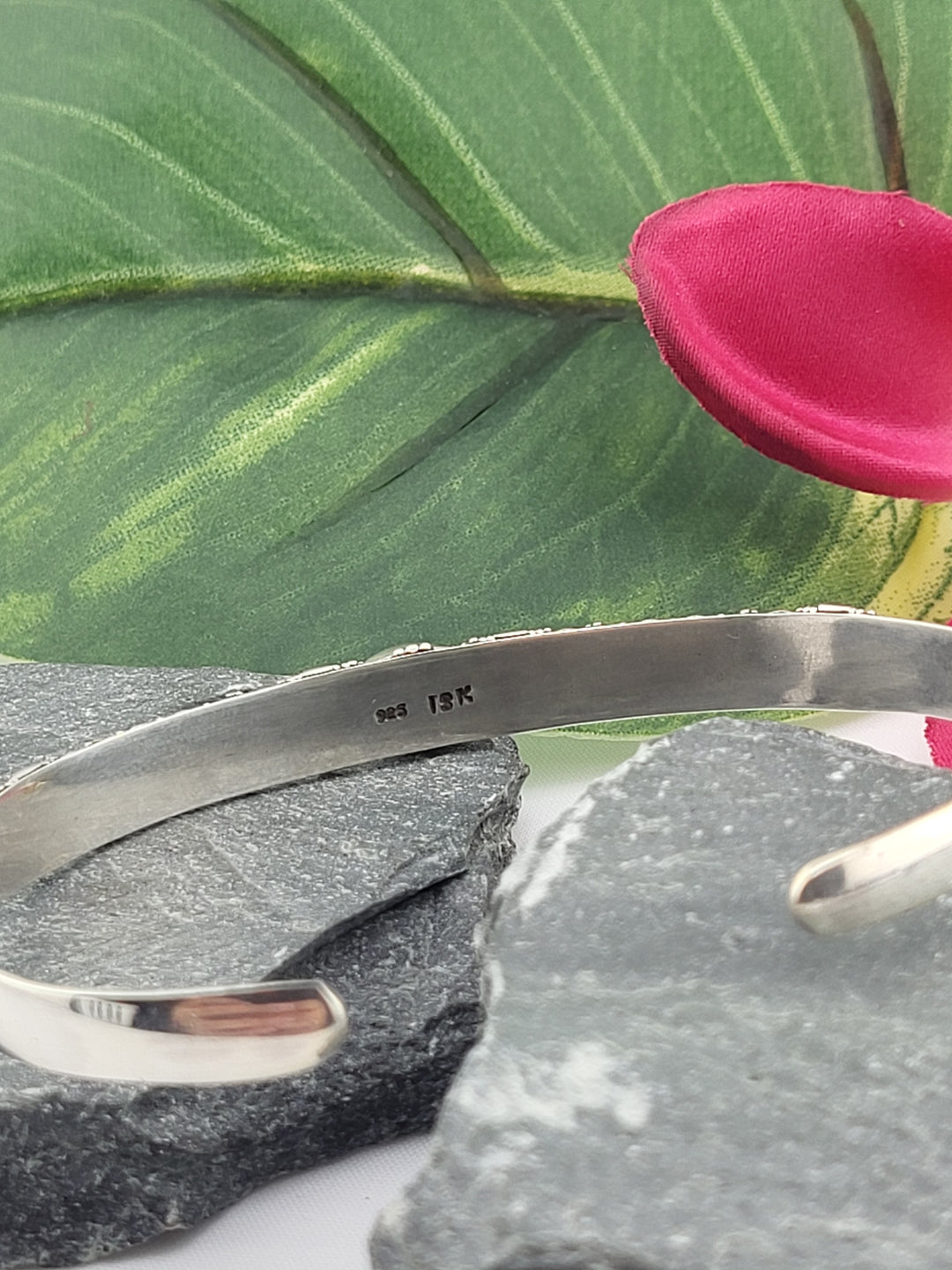 Bali 18k accented & Peridot Cuff Bracelet