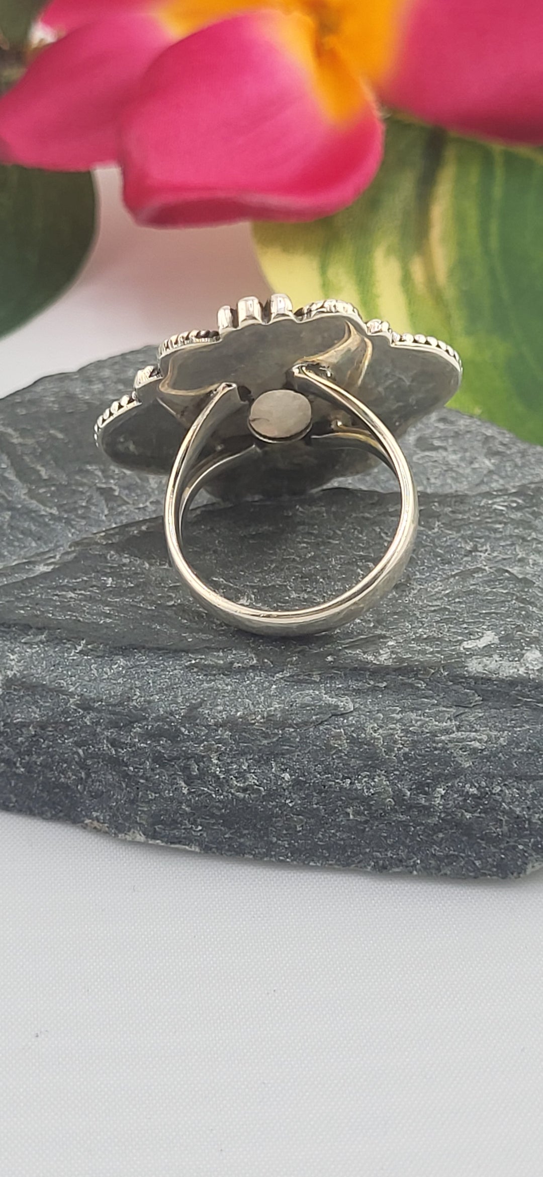 Moonstone and 925 Sterling Silver Ring Size 6