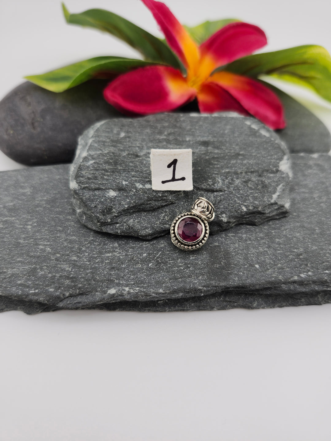 RESERVED FOR:   Rahnay -12/11/2024 - 1 Sterling Silver Items