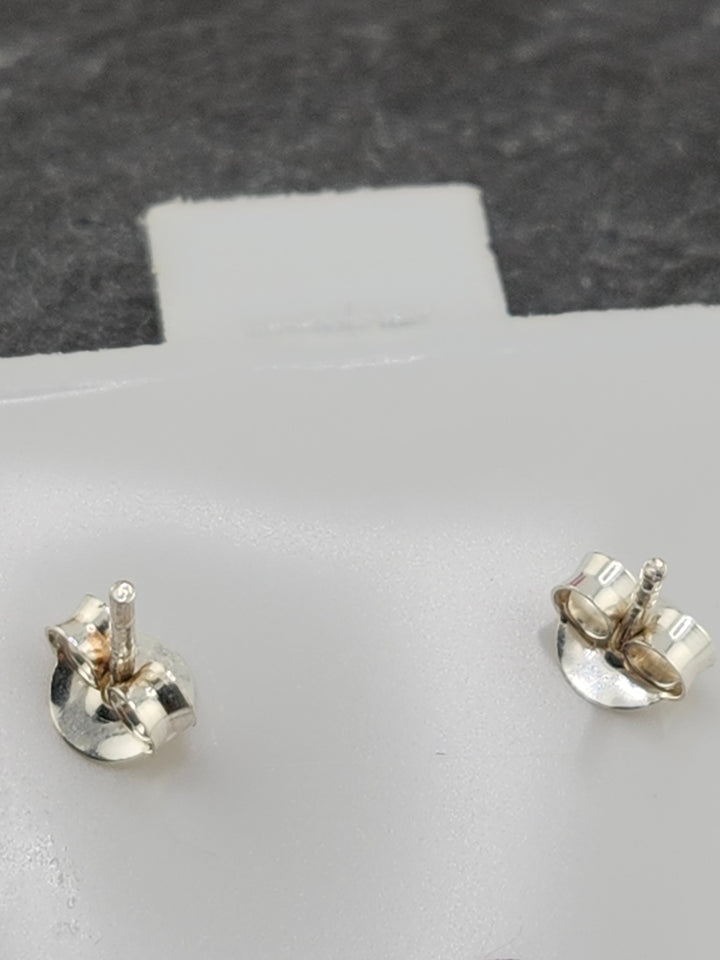 Labradorite Flower & 925 Sterling Silver Stud Earrings